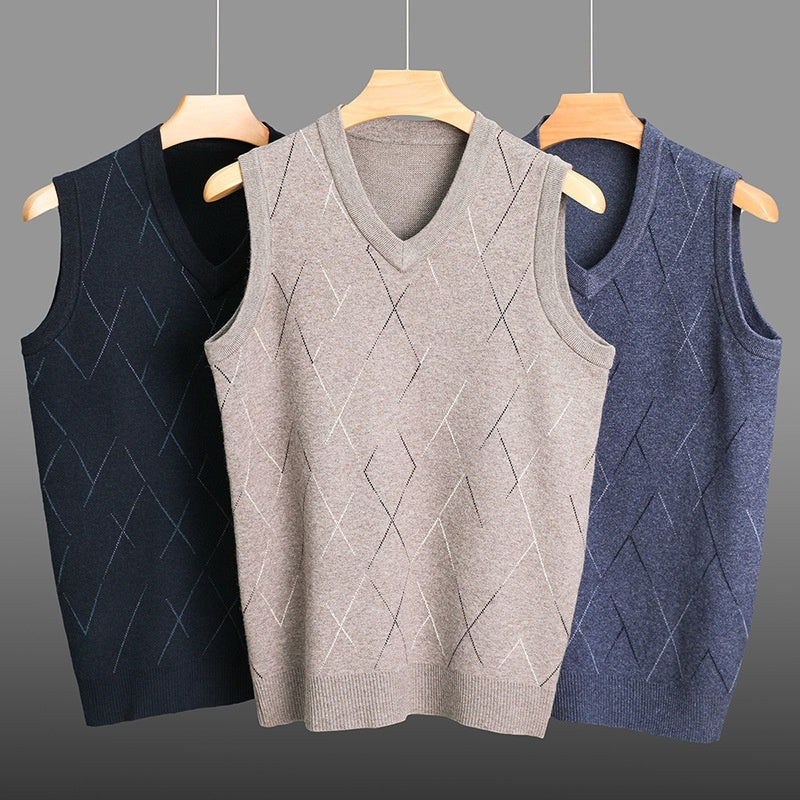 Mens Thickened Sleeveless Knitted Vest With V-Neck And Diamond-Check Pattern